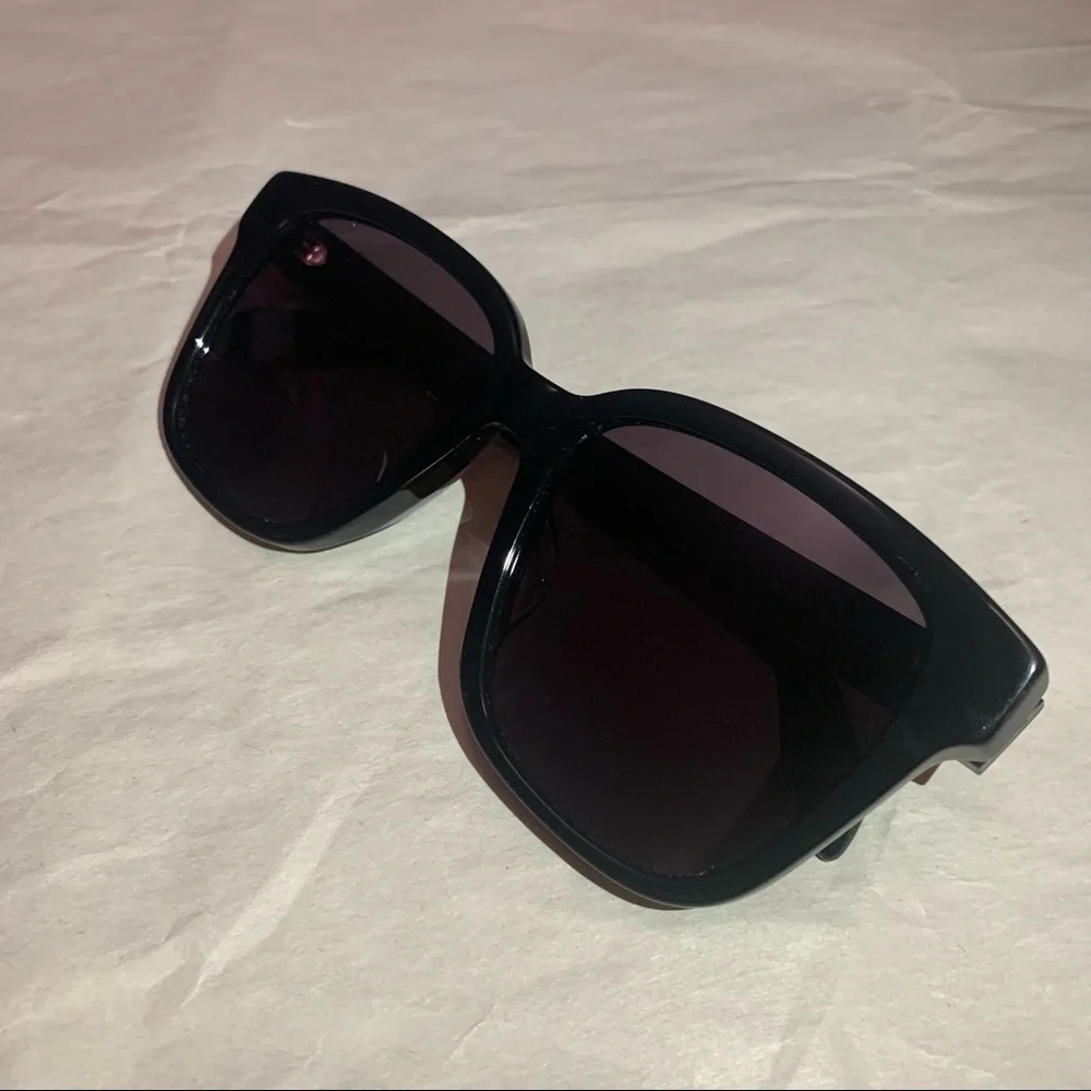 Alexander McQueen authentic never