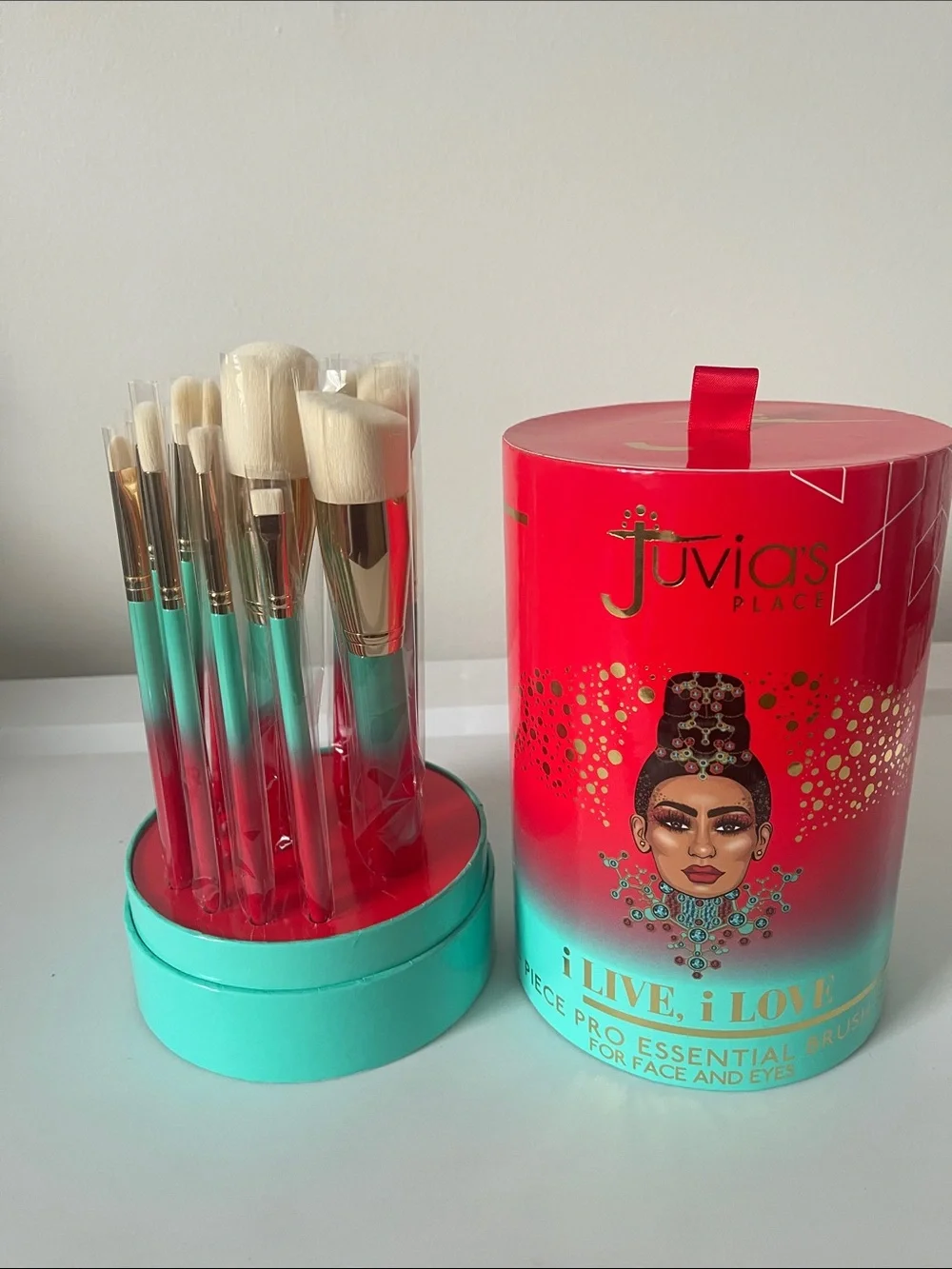 Juvia's Place Teal to Red Ombre 10-Piece Brush Set