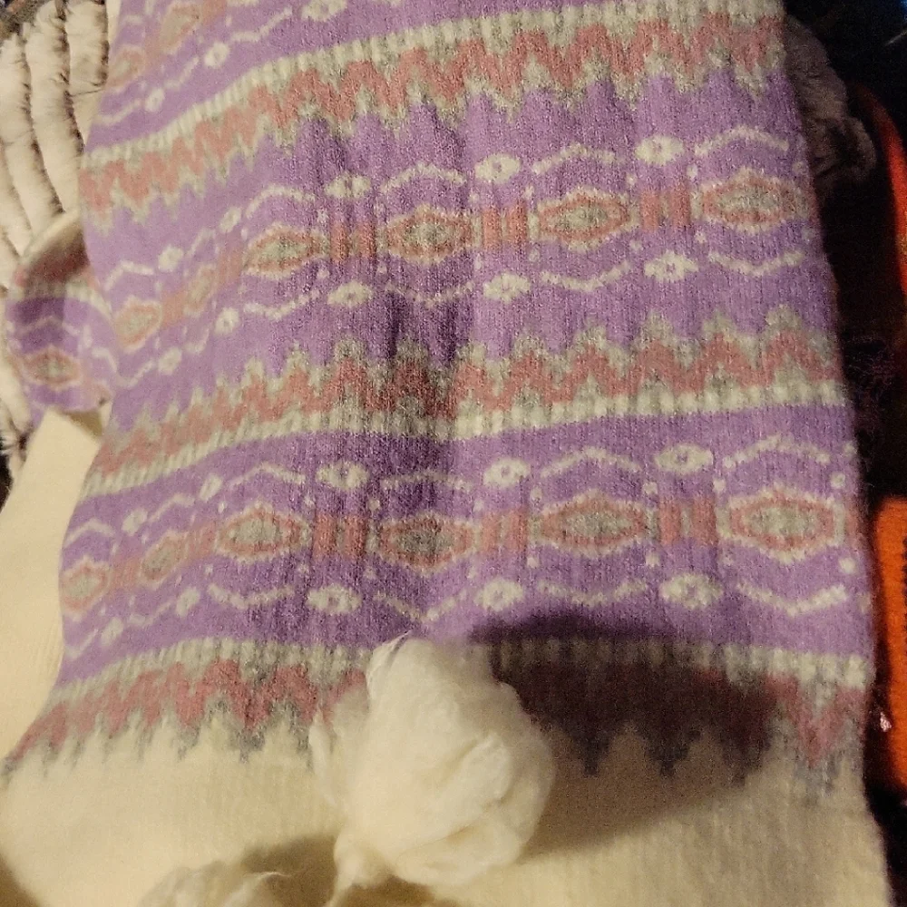 Talbots Approx 75in Purple and Cream Patterned Scarf NWOT WASHED ONCE NEVER WORN