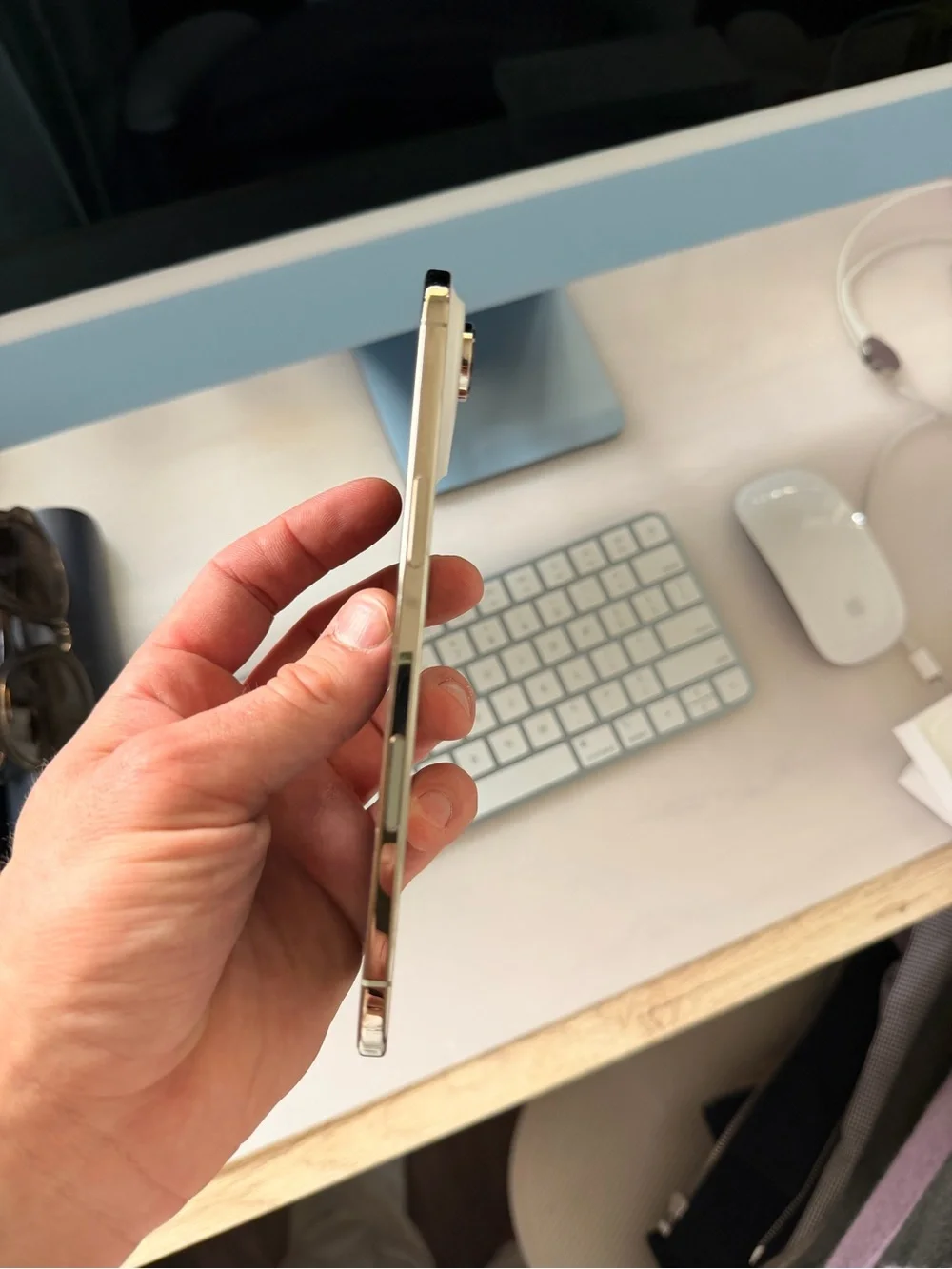 Apple premium white