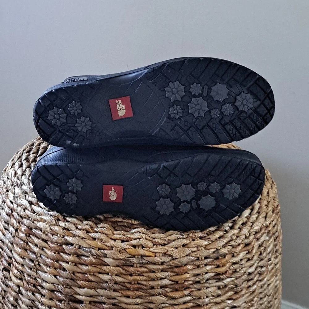 The North Face insulated calf