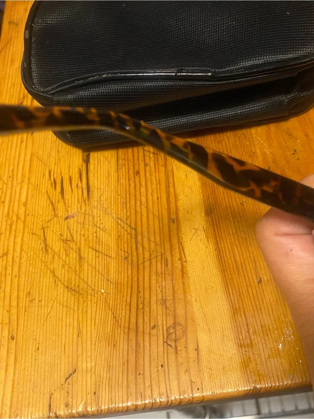 N/A stylish tortoiseshell