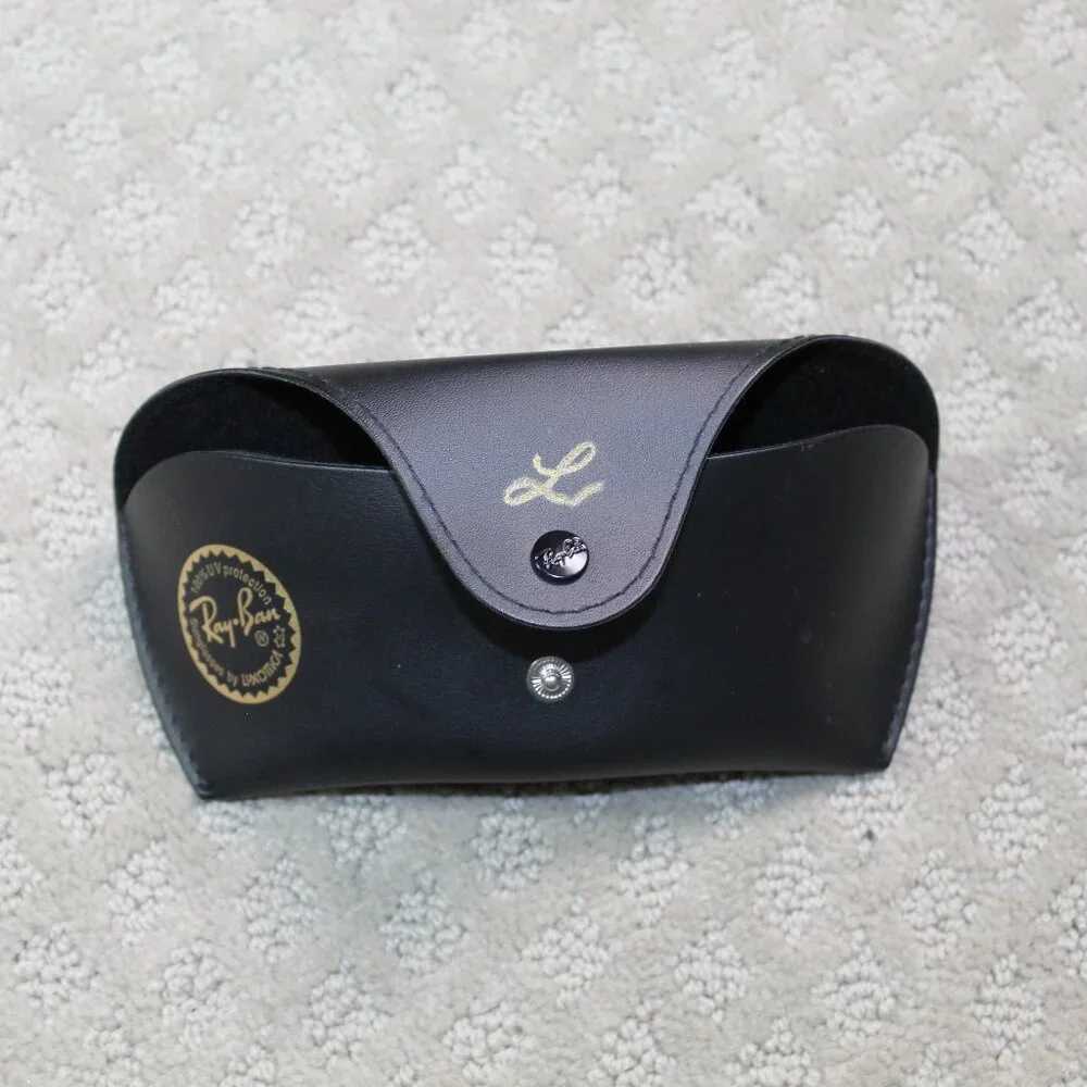Ray-Ban questions style