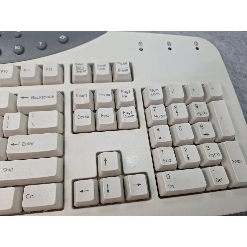 Gateway SK-9920 Wired Multimedia Keyboard PS/2 Beige Vintage Retro 7003197