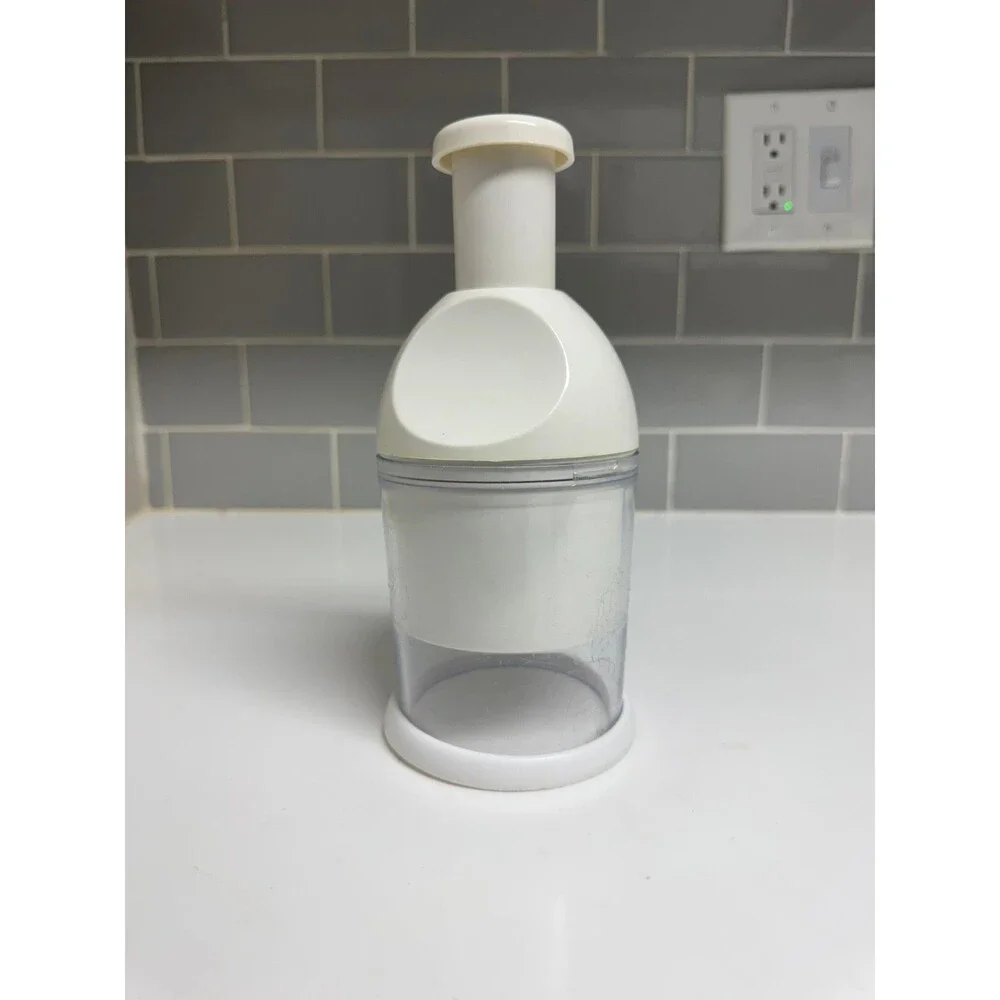 Kitchen chopper machine