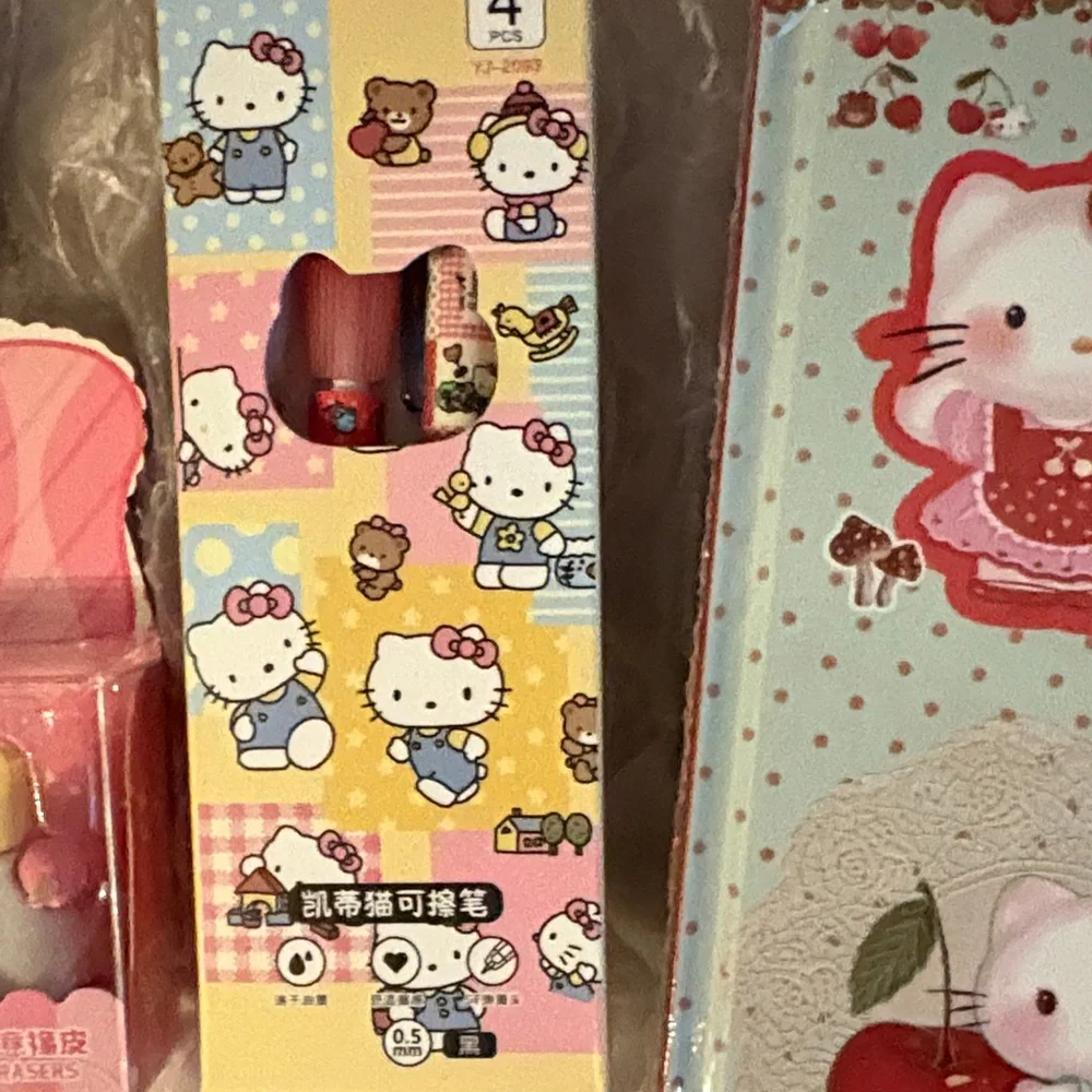 Hello Kitty hello kitty