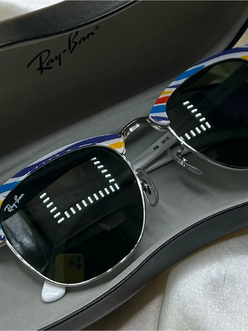 Ray-Ban iconic clubmaster