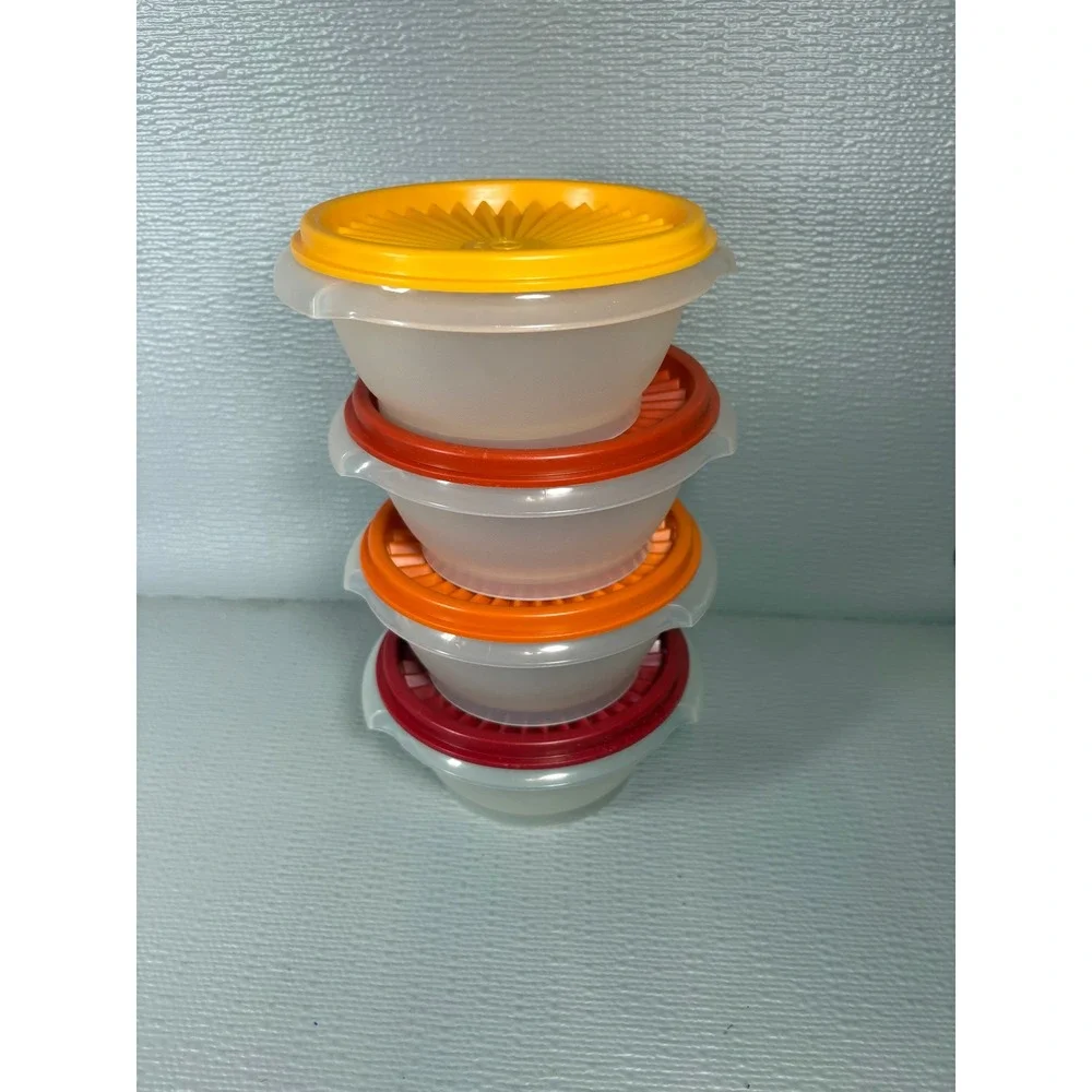 Tupperware vintage wonderlier
