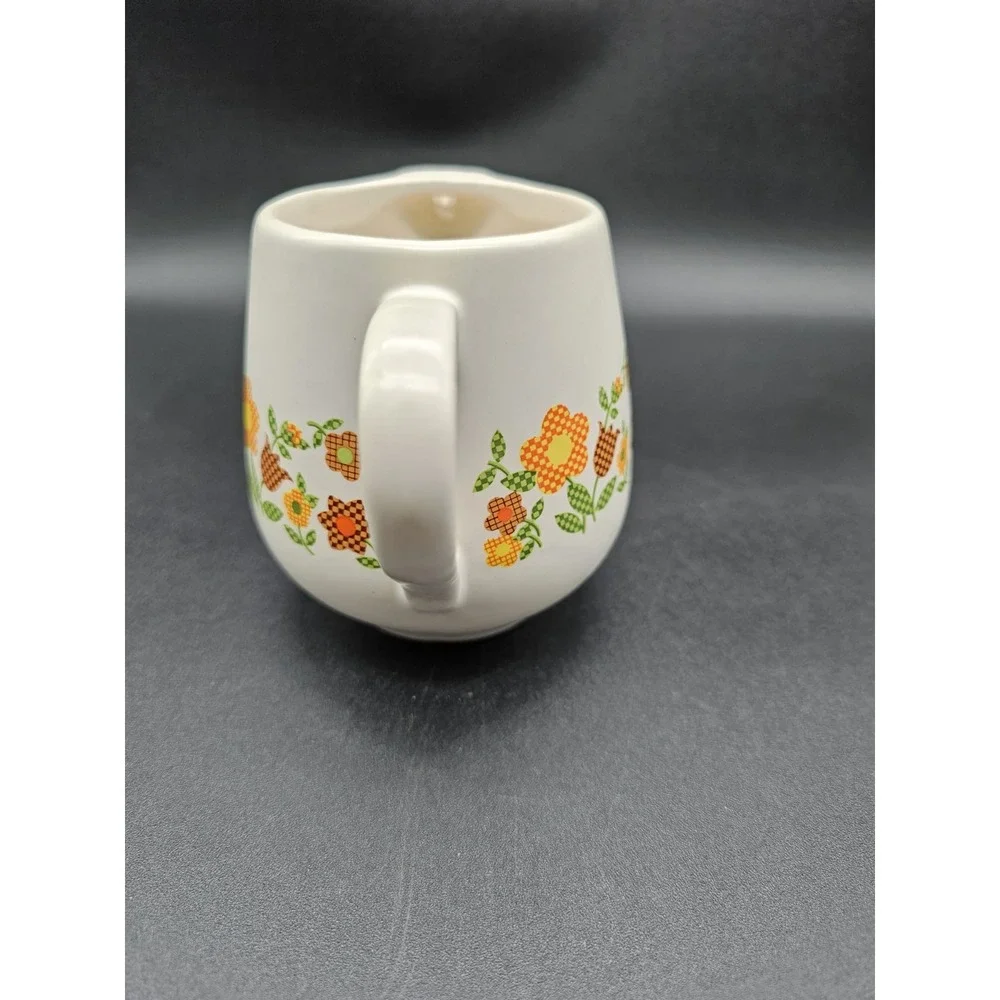 Mccoy Pottery USA Patchwork Pattern‎ Creamer #7020