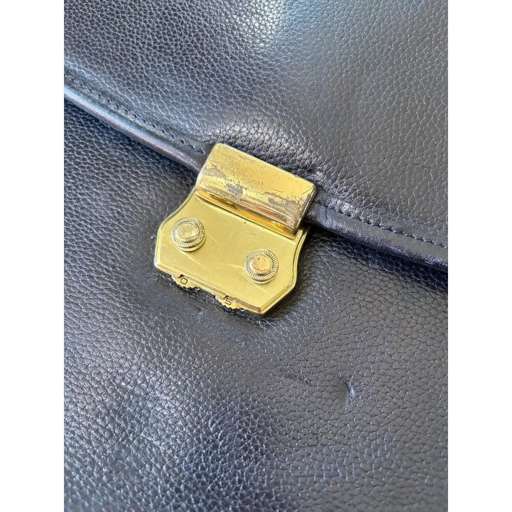 UNKNOWN material thick