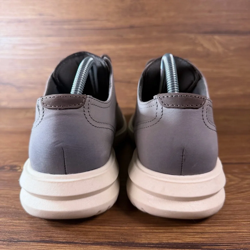 Cole Haan ships within