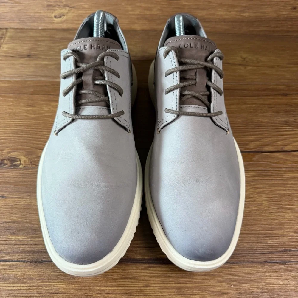 Cole Haan ships within