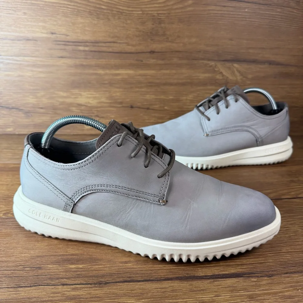Cole Haan ships within