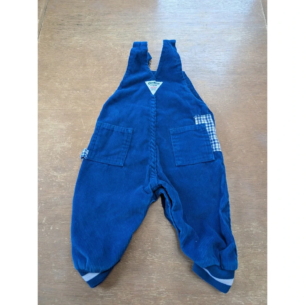 OshKosh Bgosh detailing solid shoulder