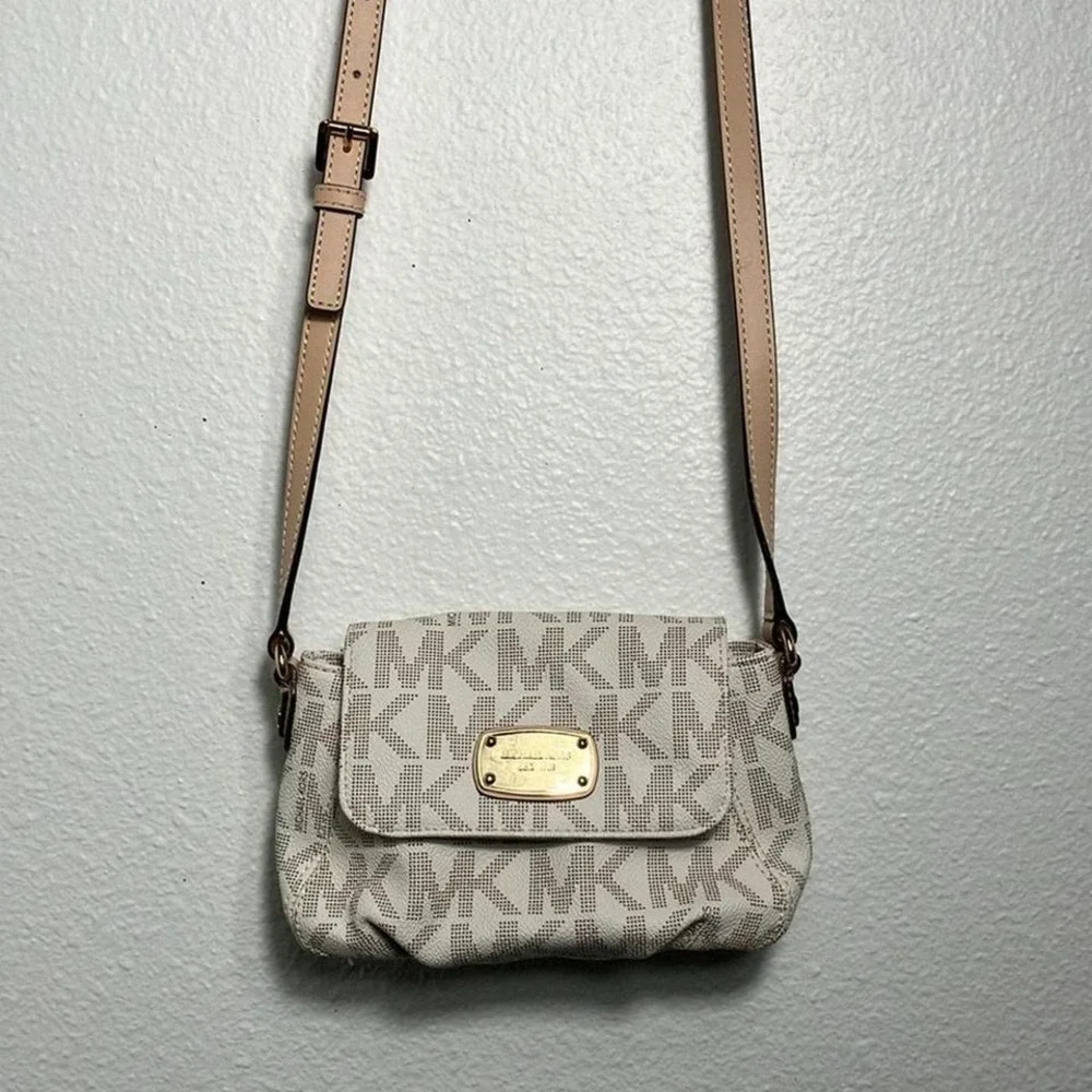 Michael Kors very clean