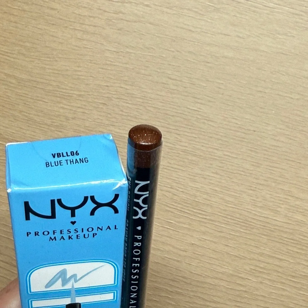 NYX Professional Makeup nyx vivid