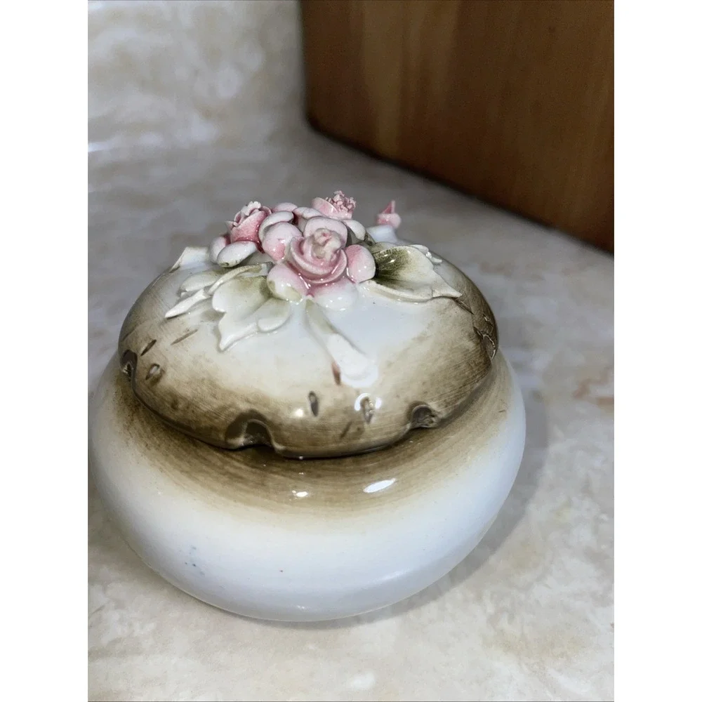 N/A vintage capodimonte