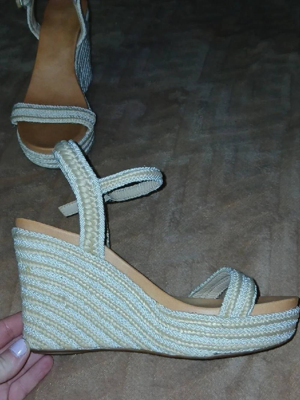 MIA stylish cream