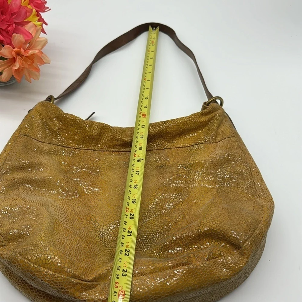 HOBO great preowned