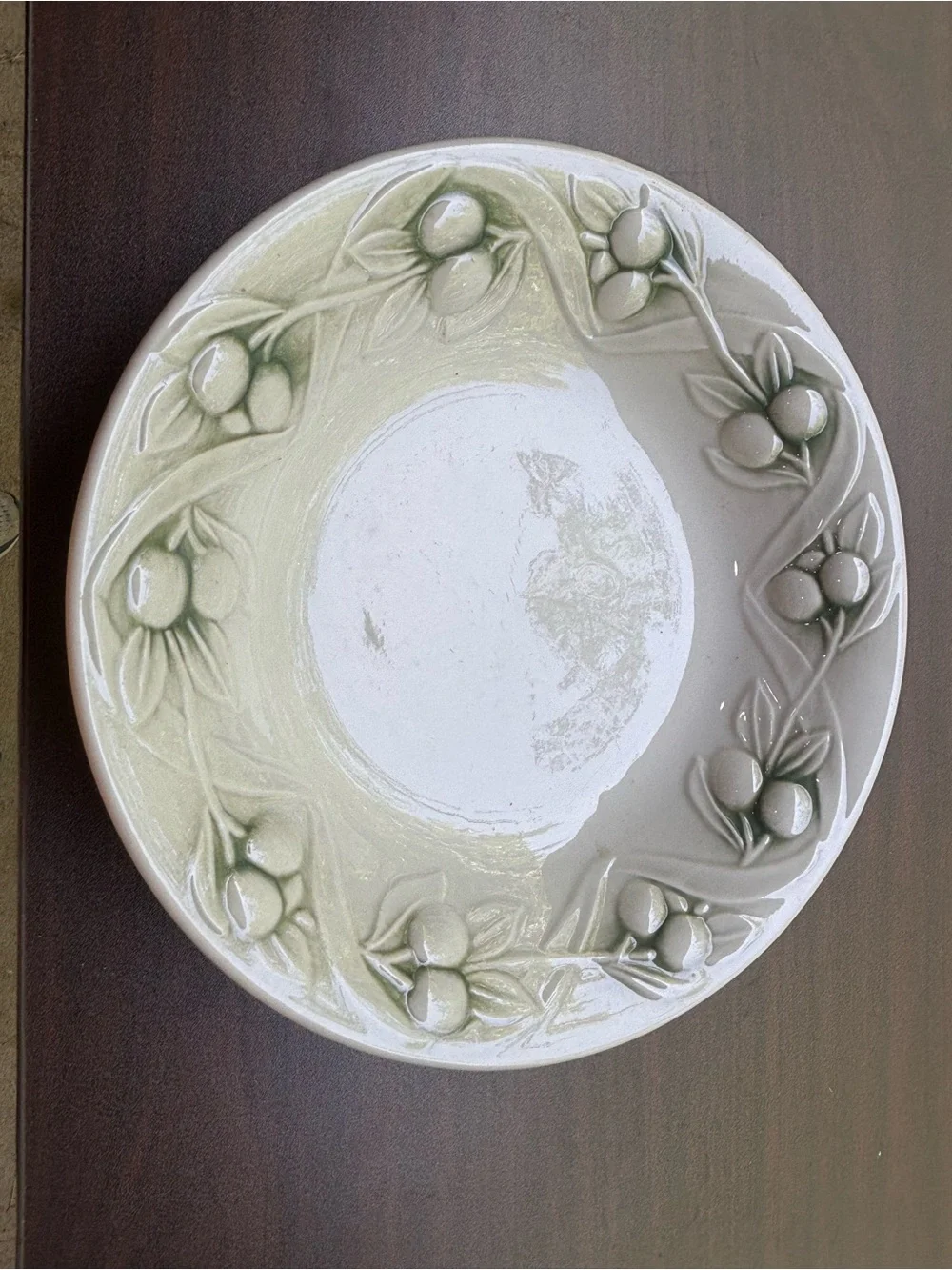 Embossed Olive Motif Ceramic Serving Bowl - Pale Green 10in