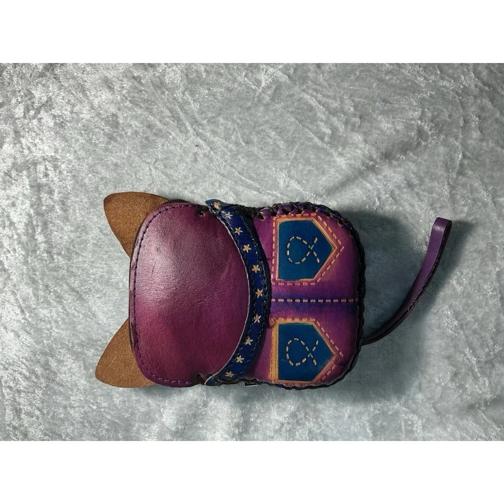 The Unbranded Brand adorable hand