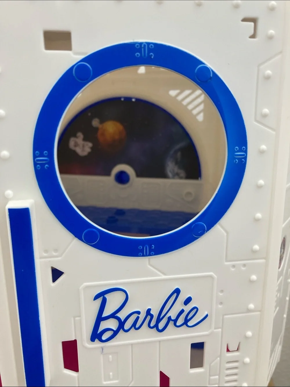 Barbie compact play