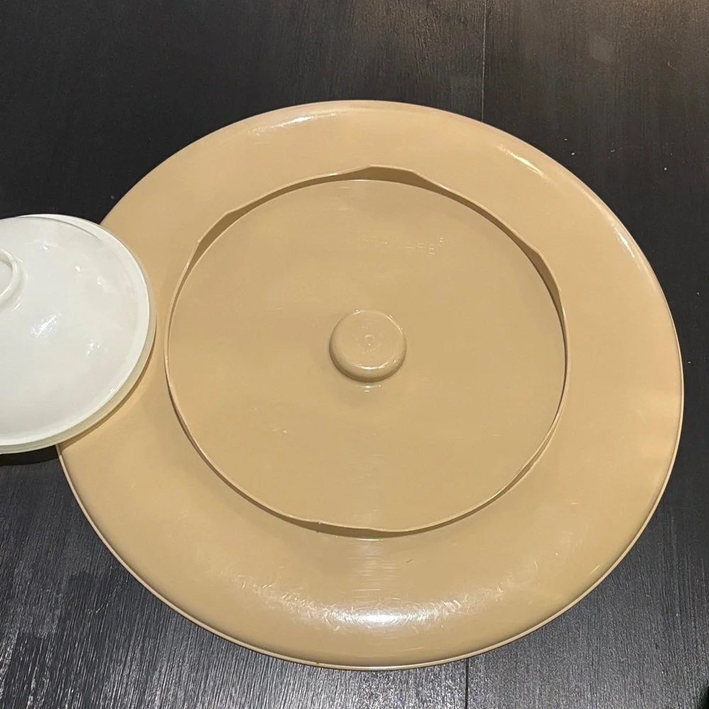 Tupperware design wide