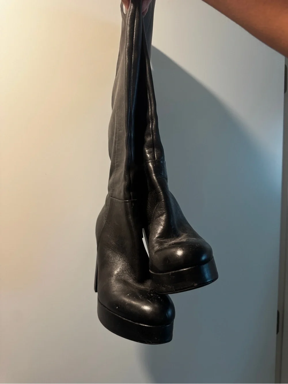 Zara cushioned leather or