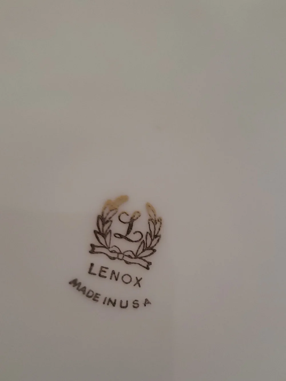 Lenox elegant cream