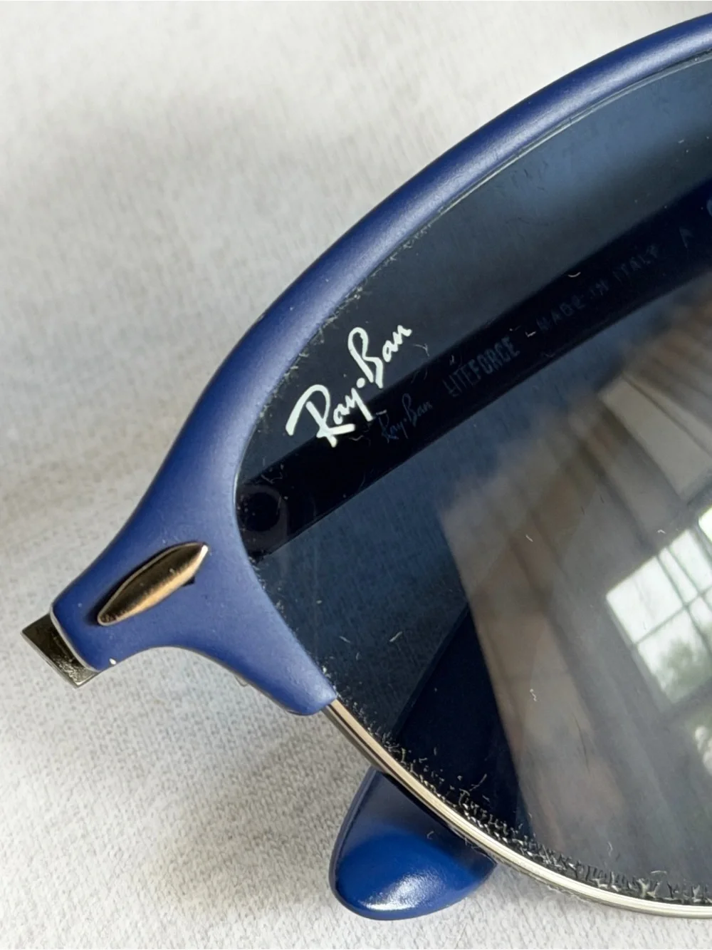 Ray-Ban stylish ray