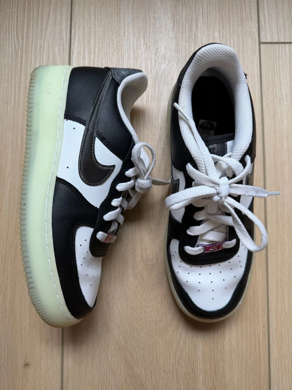 Youth Nike Air Force 1 Shoes 6Y