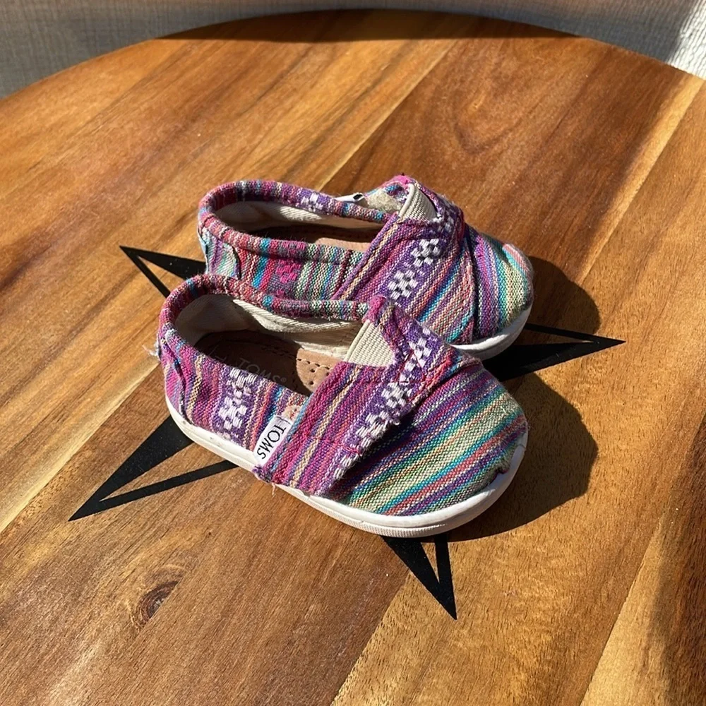 Toms excellent used