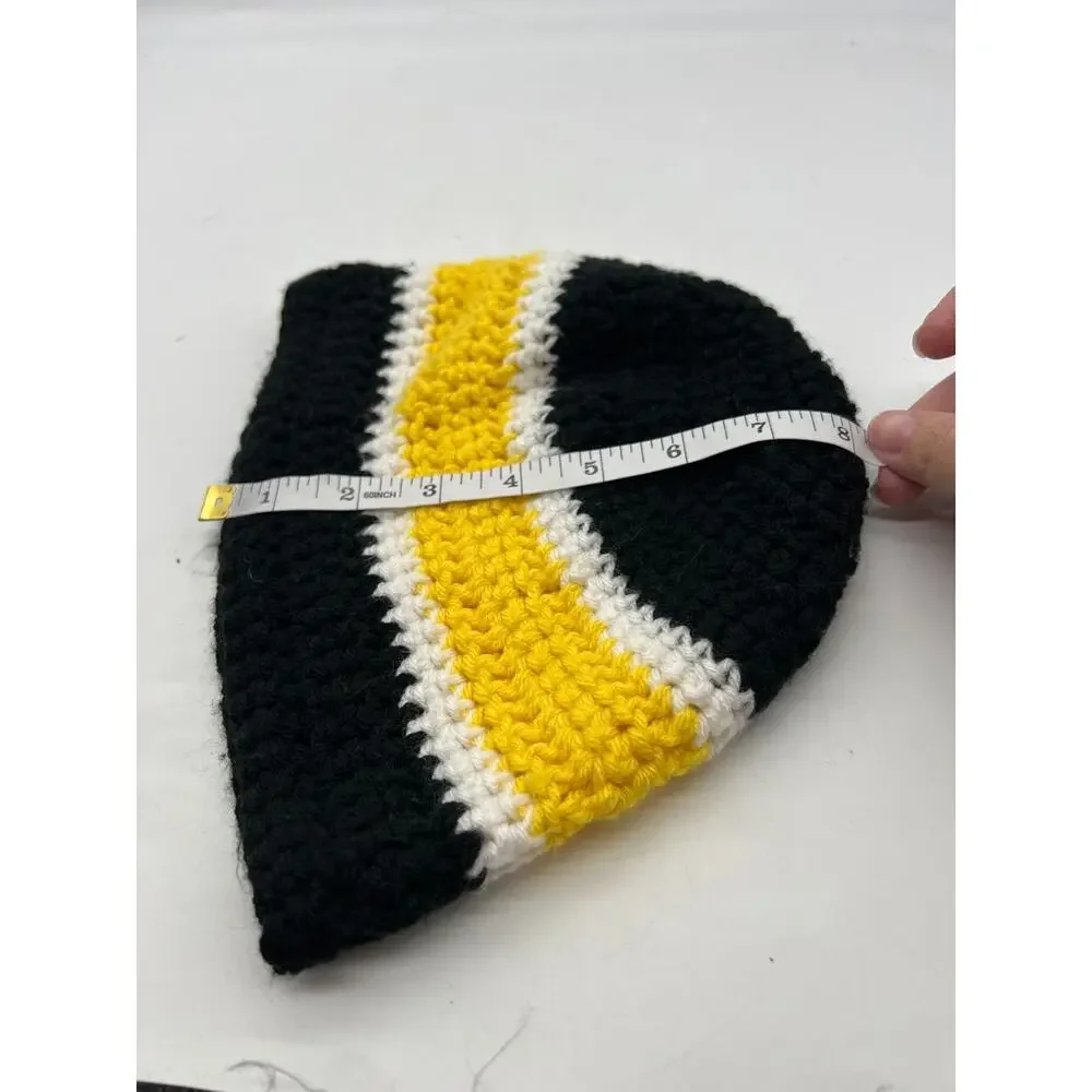 Unbranded knit woven