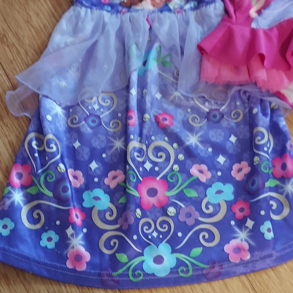 ⭐️ 5/$30 Sophia bundle, size 2T, Swimsuit and Nightgown