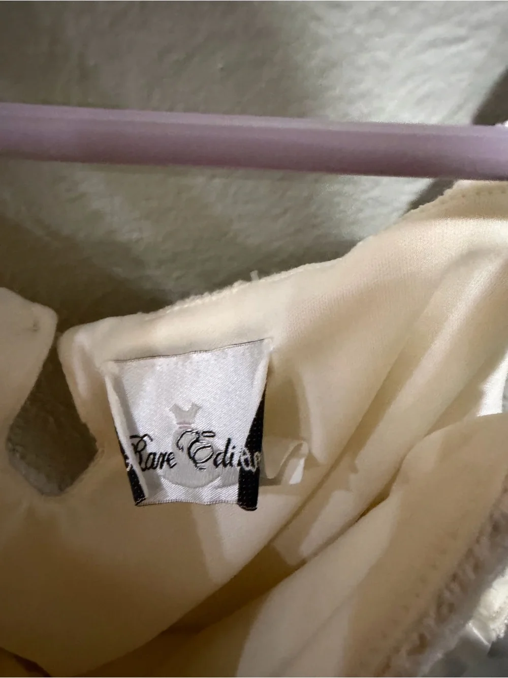 Rare Editions delicate cream