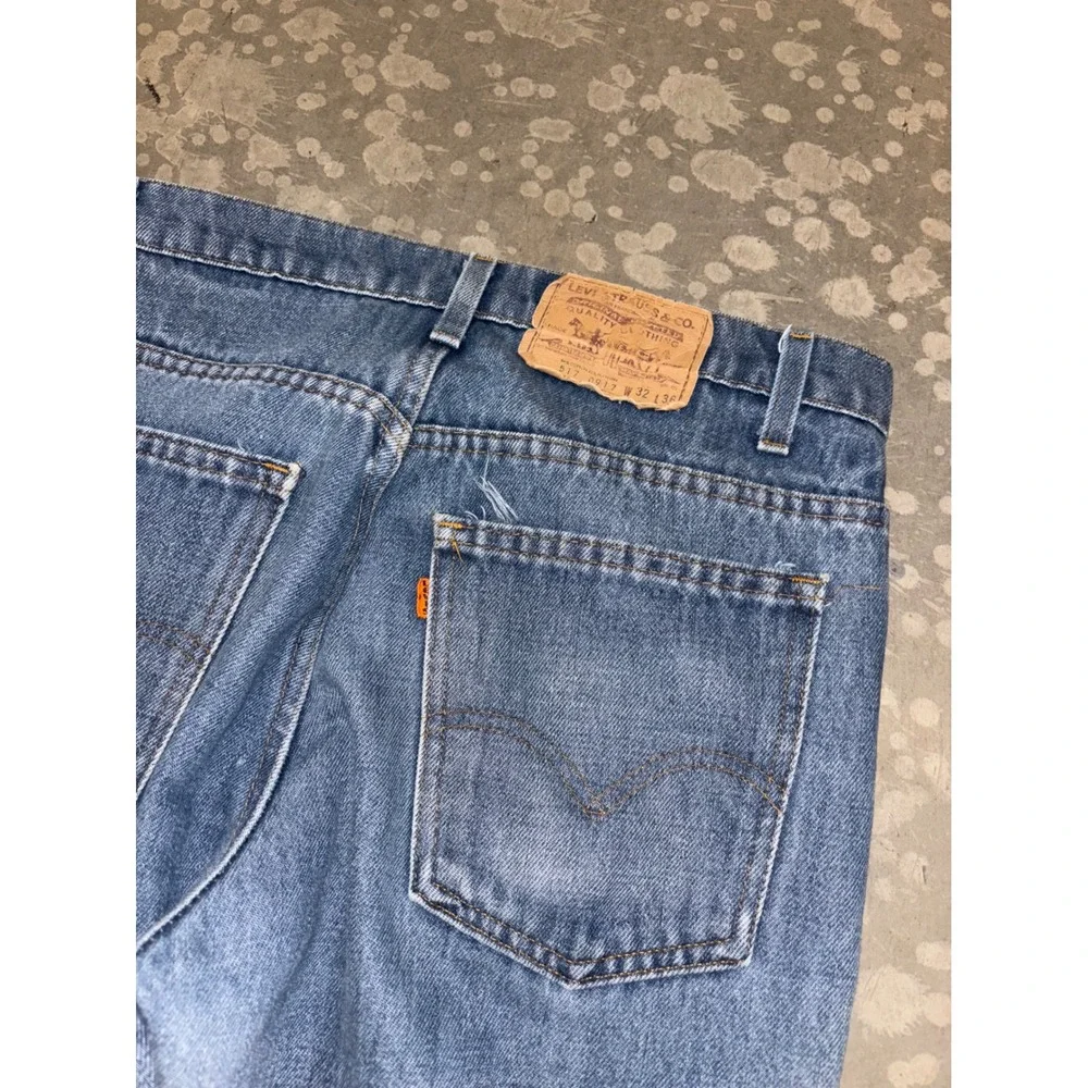 Levis check measurements