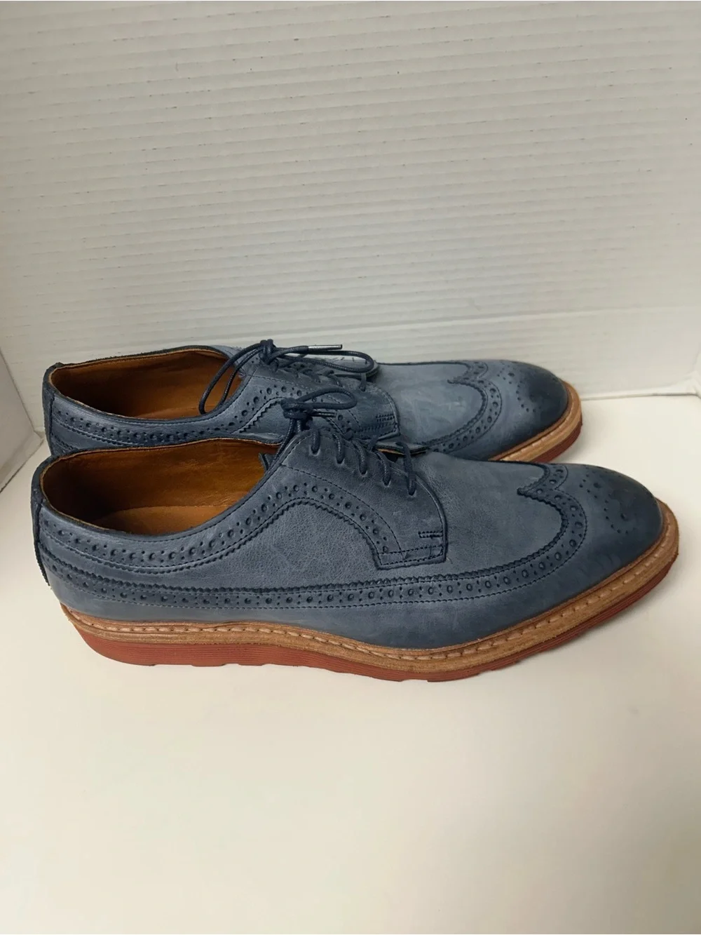 Allen Edmonds brand allen
