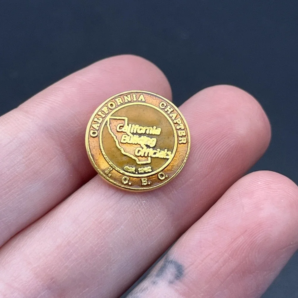 International Conference Of Building Officials California ICBO Lapel Hat Pin‎