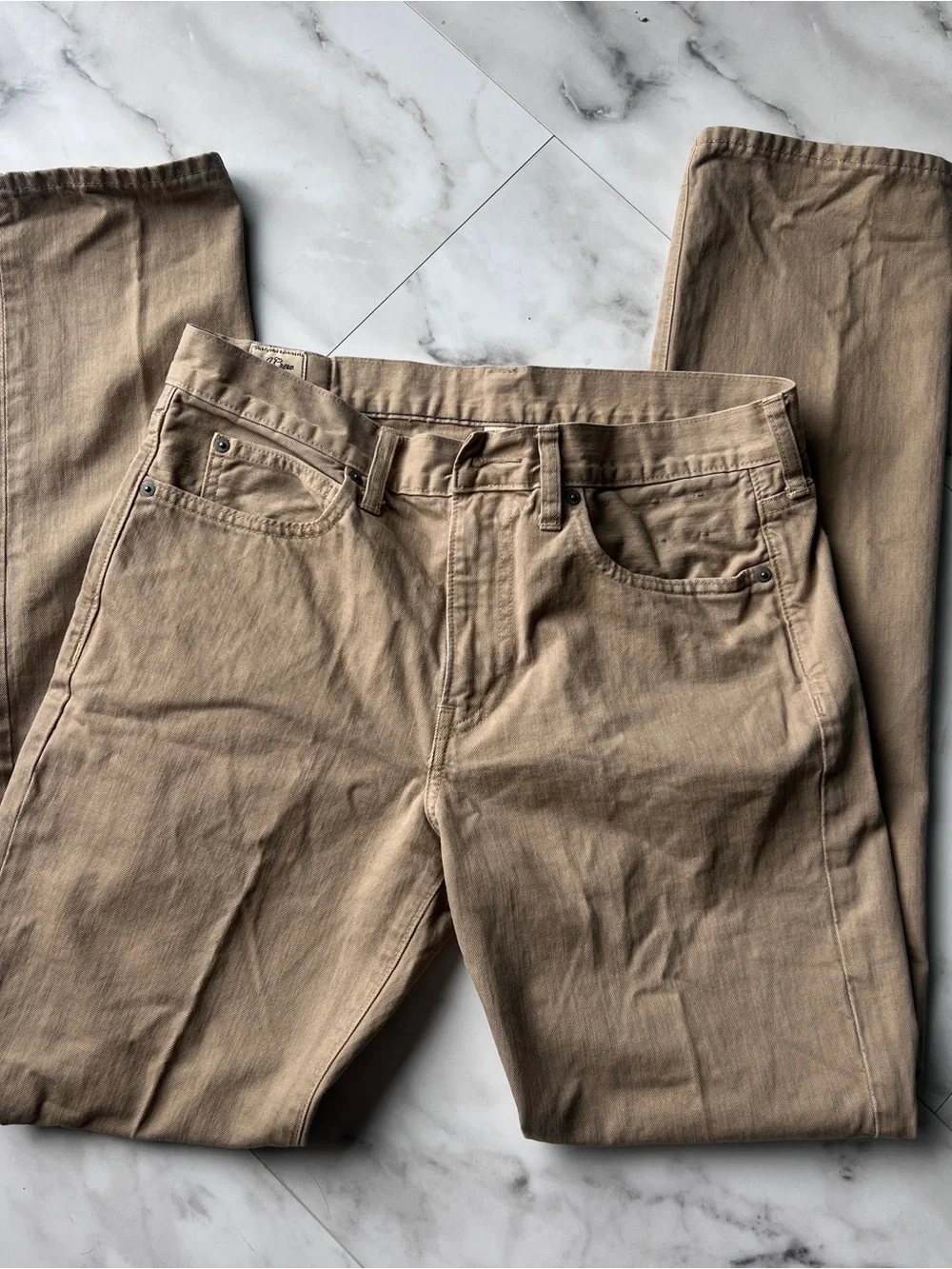 J. Crew Beige/Tan Straight-Leg Jeans style 770 32x34