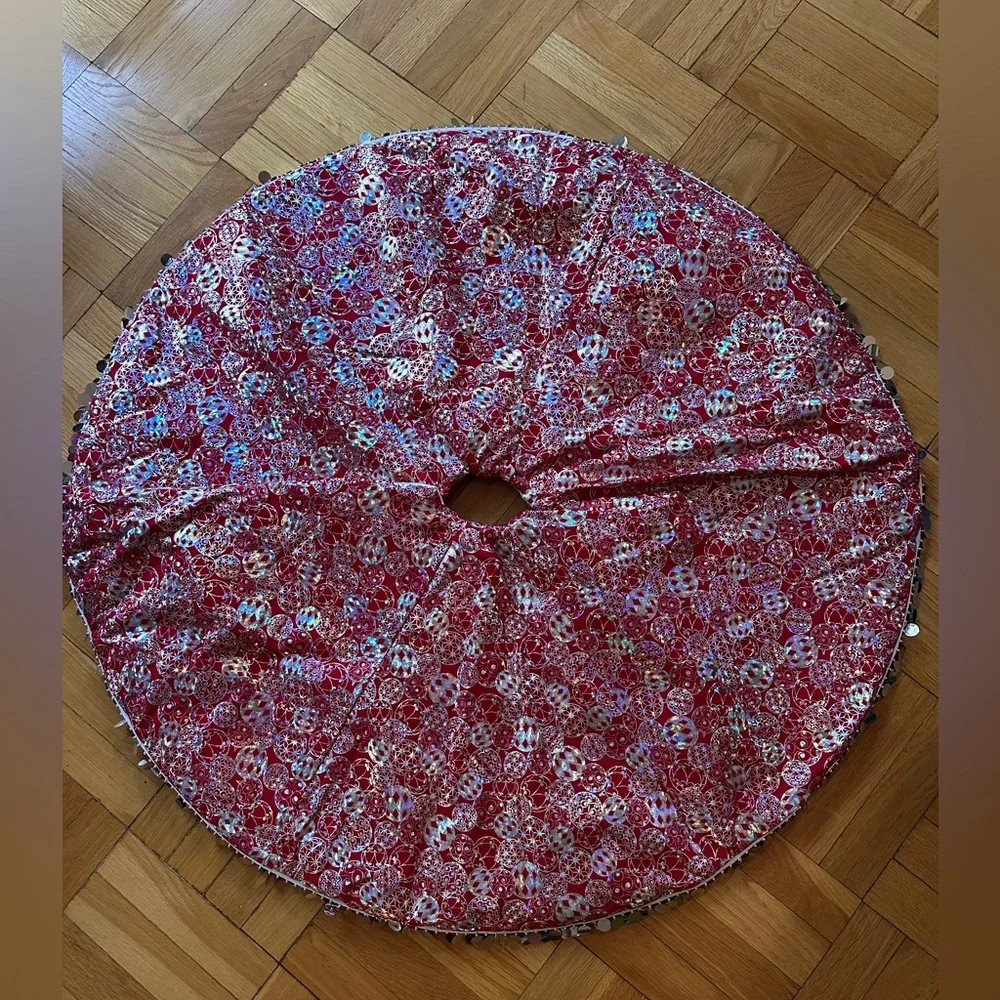 Handmade Vintage Christmas Reversible Red & Green Christmas Tree Skirt. 41”