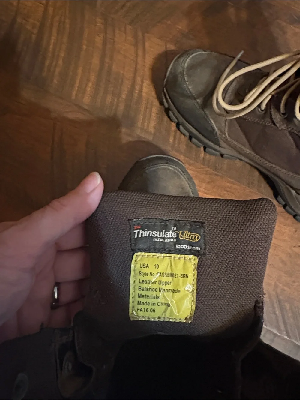 3M Thinsulate Men's Brown Lace-Up Insulated Hiking Boots