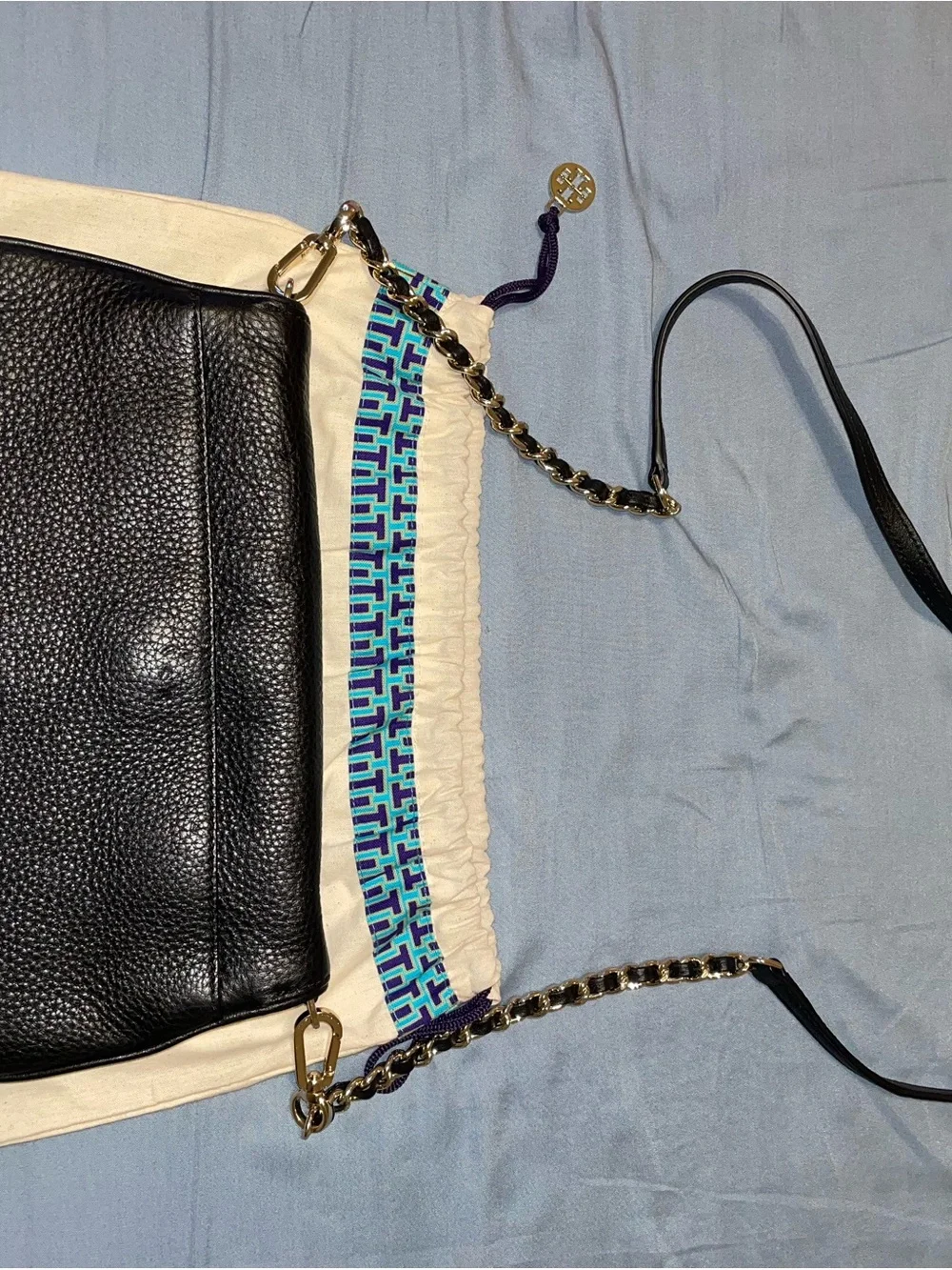 Tory Burch compact pebbled