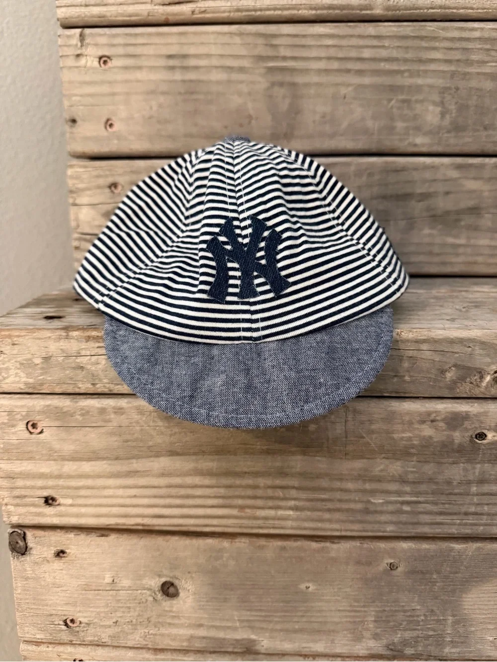 Kids Striped Yankees Baseball Cap - Navy & White