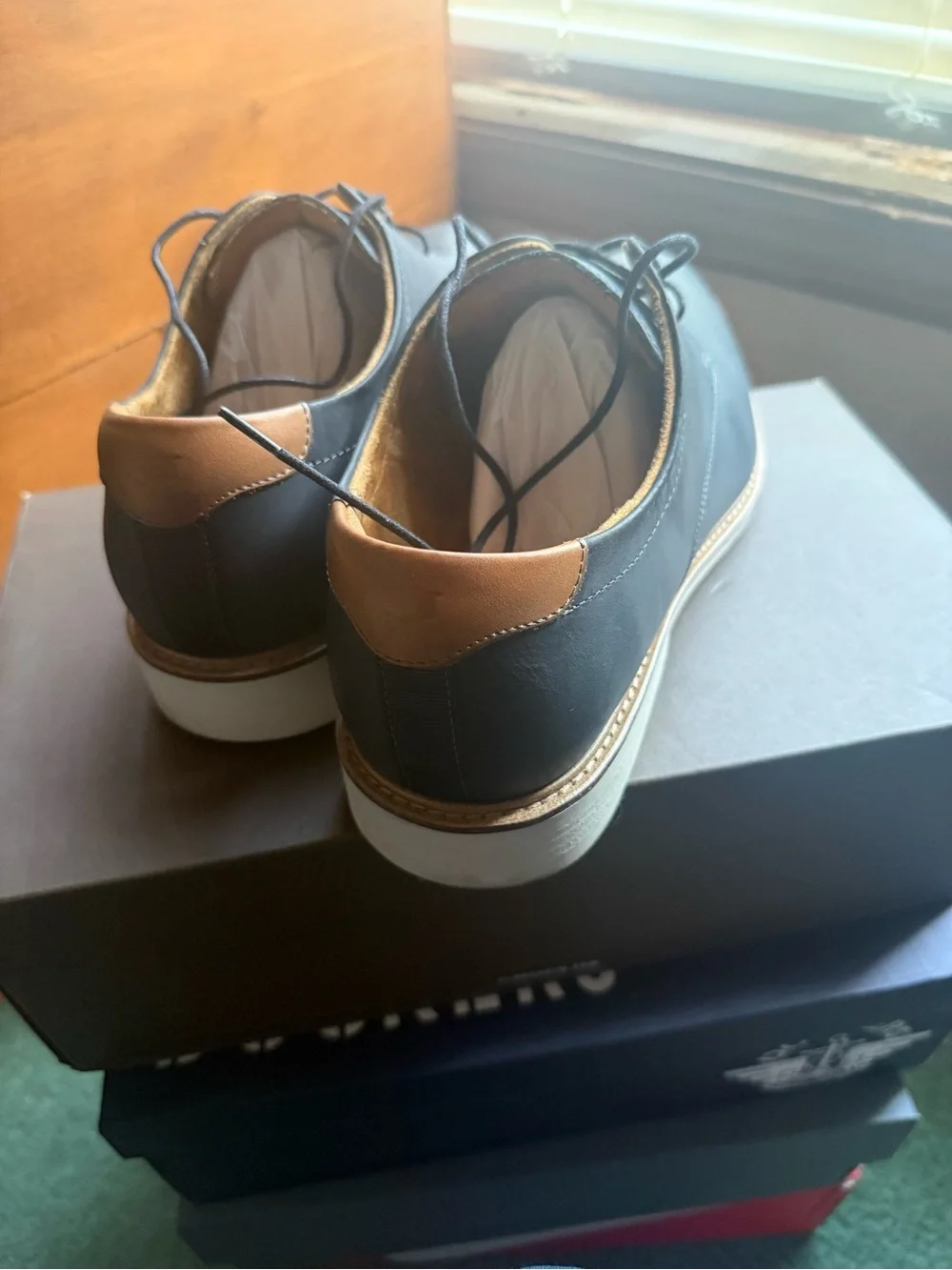 Florsheim black plain