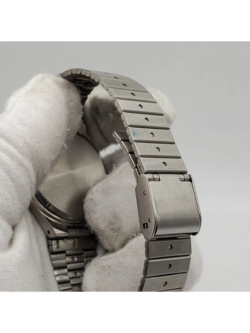 Geneva bezel missing