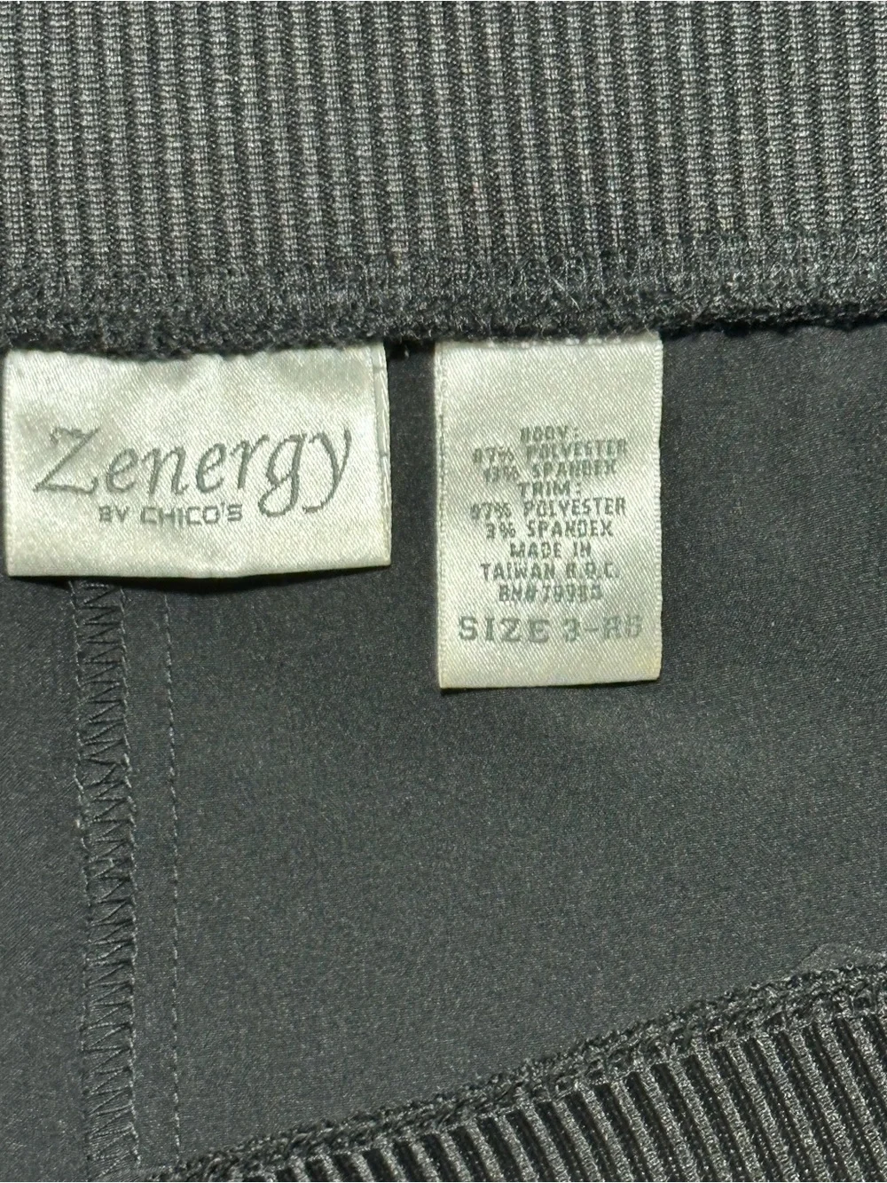Zenergy by Chicos excellent waist