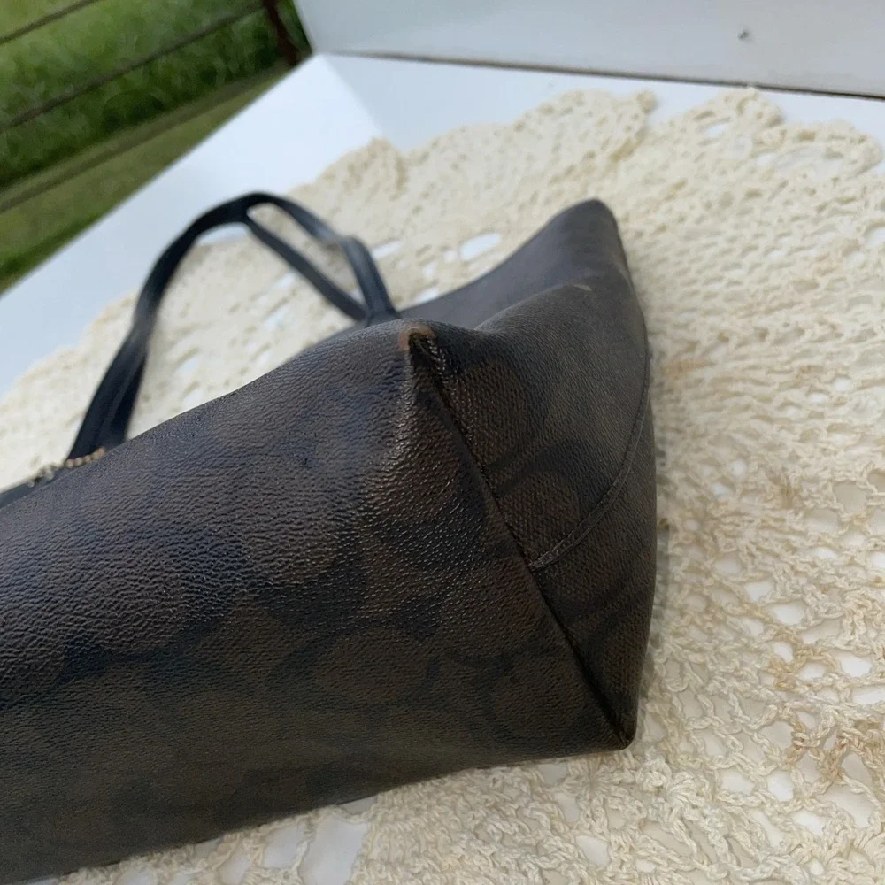 Coach Signature Top Zip Tote Bag 4455 Walnut / Black  READ DETAILS!!! Broken Zip