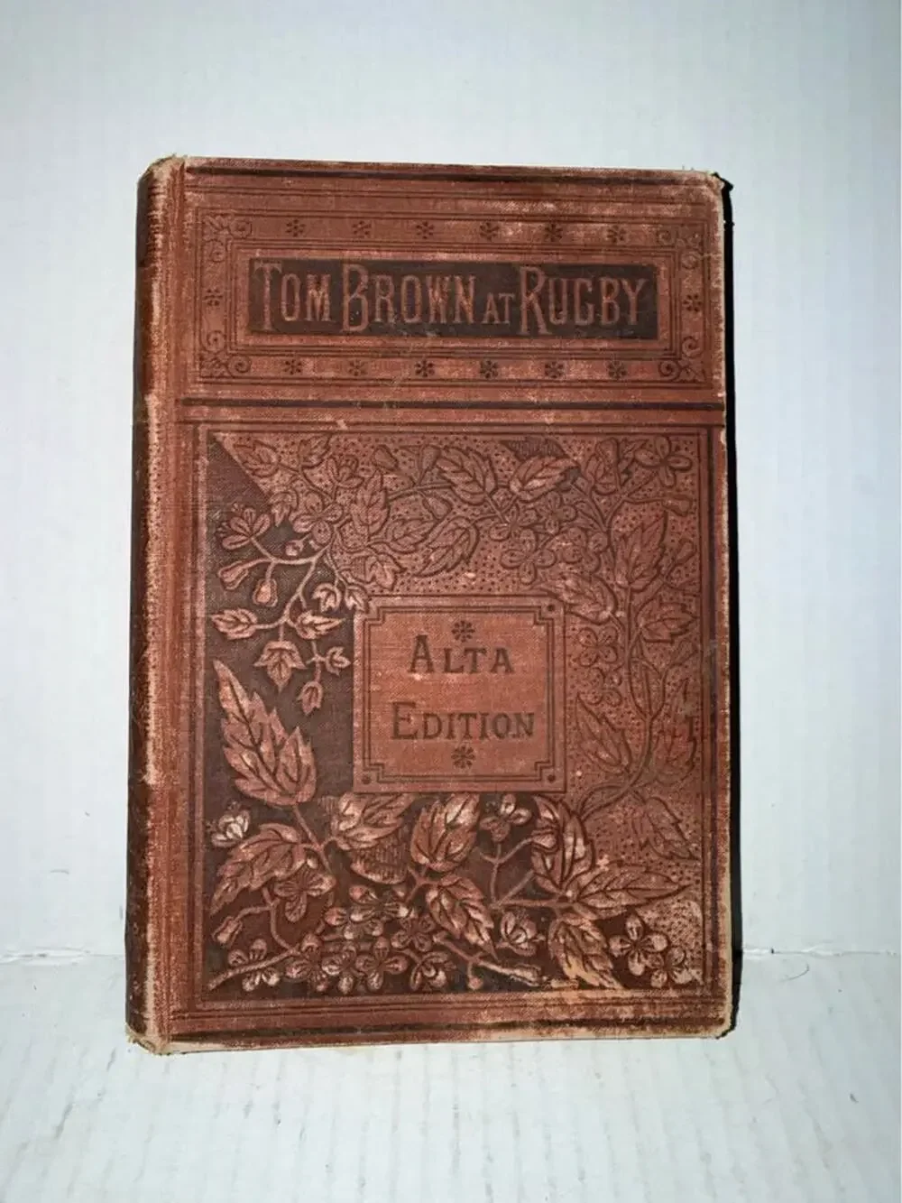 Antique book Tom Brown's School-Days Alta Edition by Thomas Hughes