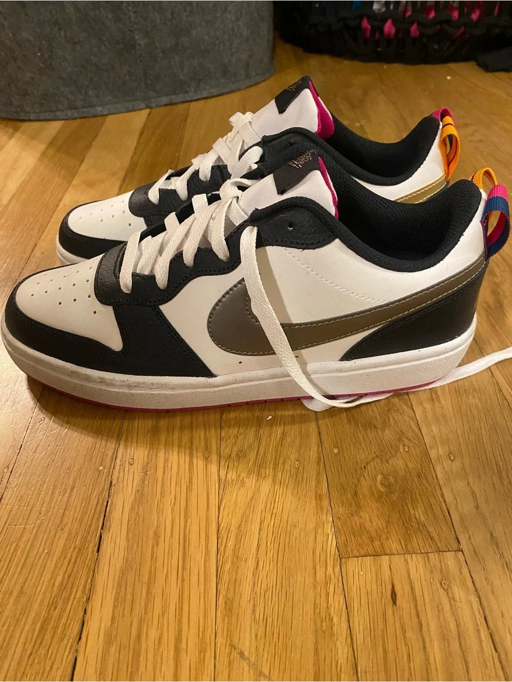 Nike product pair