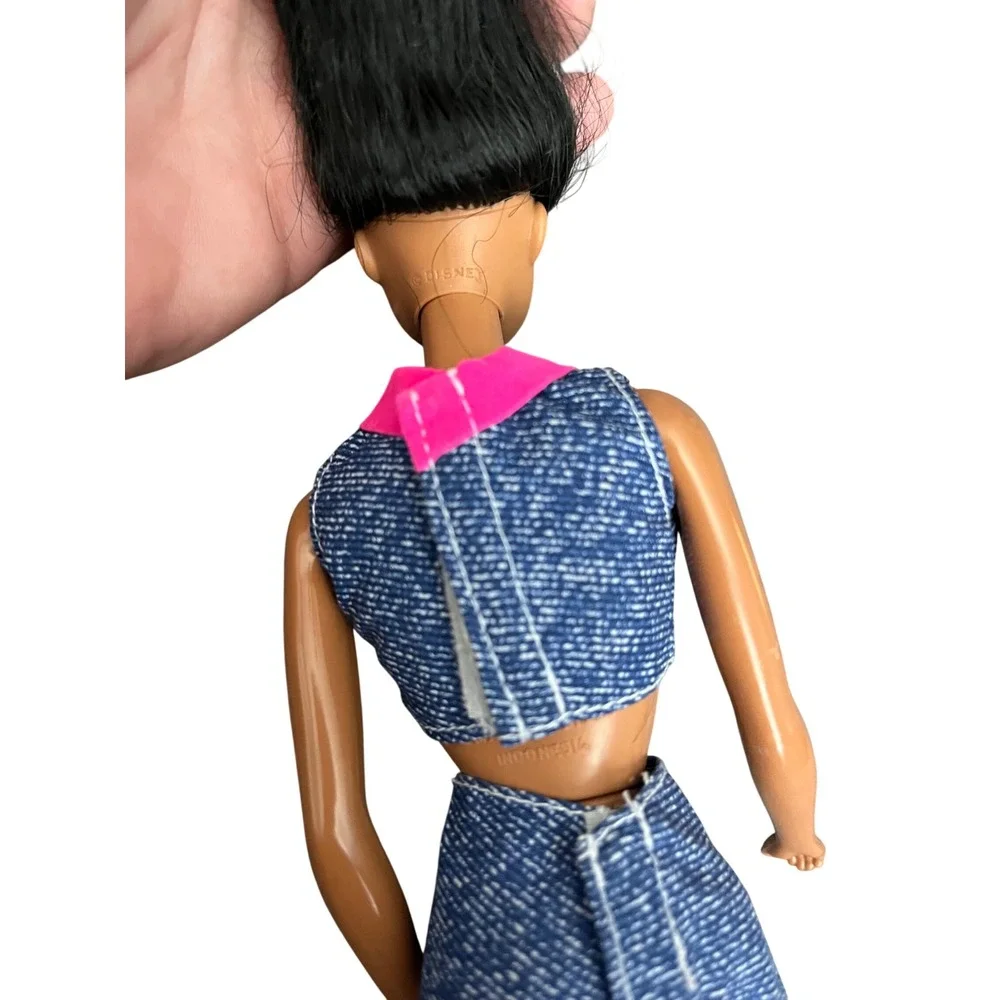 Disney‎ Pocahontas Mattel Doll Long Black Hair Purple Streak Two Piece Outfit